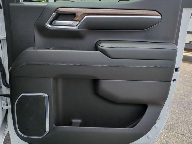 2022 Chevrolet Silverado 1500 4WD Crew Cab Short Bed LT with 2FL