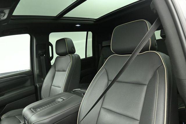 2023 GMC Yukon XL 4WD SLT
