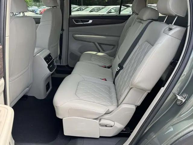 2026 Volkswagen Atlas SEL Premium R-Line