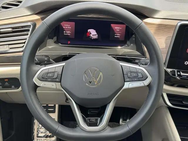 2026 Volkswagen Atlas SEL Premium R-Line