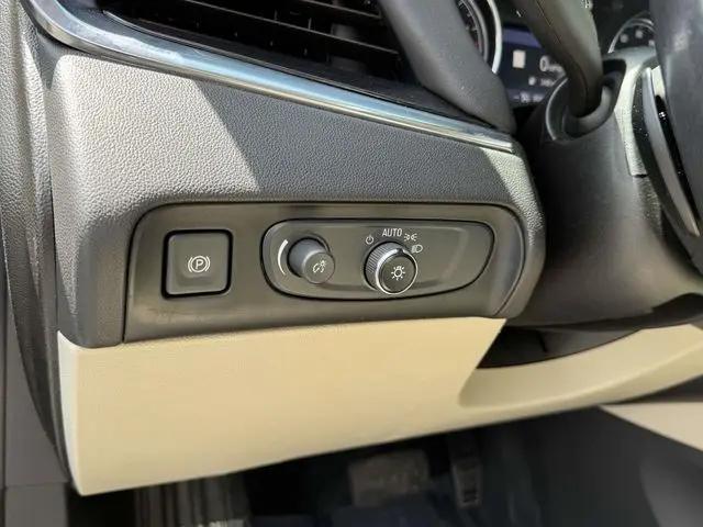 2021 Buick Enclave AWD Essence