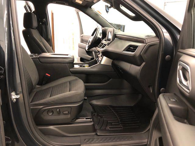 2022 Chevrolet Suburban 4WD LS