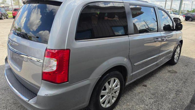2014 Chrysler Town & Country Touring