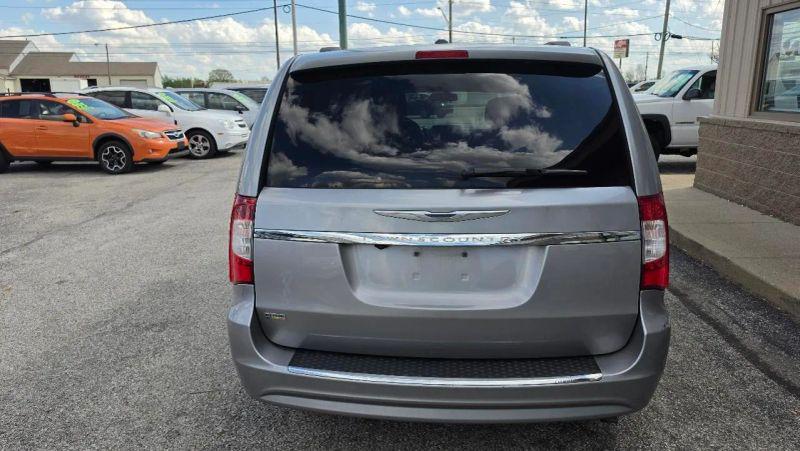 2014 Chrysler Town & Country Touring