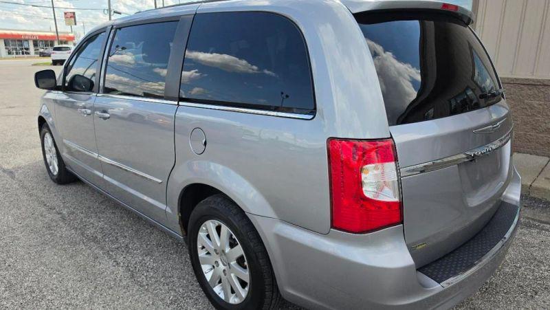 2014 Chrysler Town & Country Touring