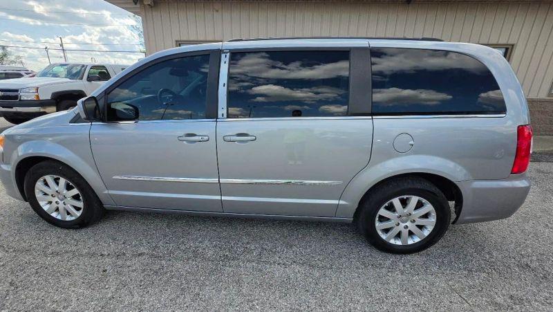 2014 Chrysler Town & Country Touring