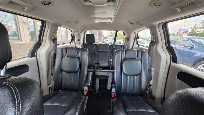 2014 Chrysler Town & Country Touring