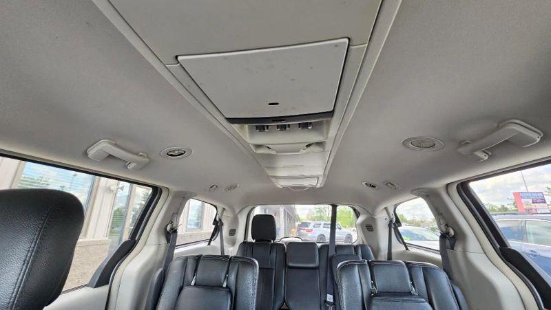 2014 Chrysler Town & Country Touring