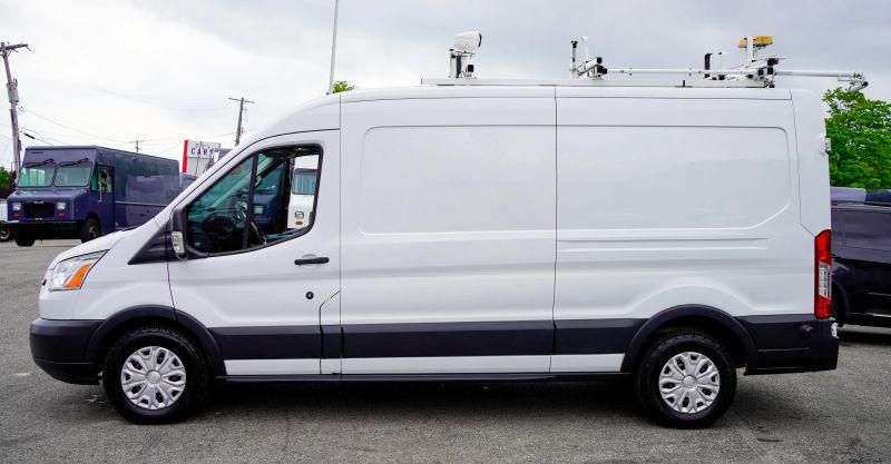 2018 Ford Transit Medium Roof w/Sliding Side Door w/LWB