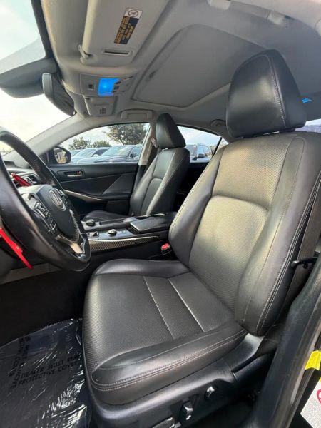2018 Lexus IS 300 300