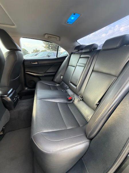 2018 Lexus IS 300 300