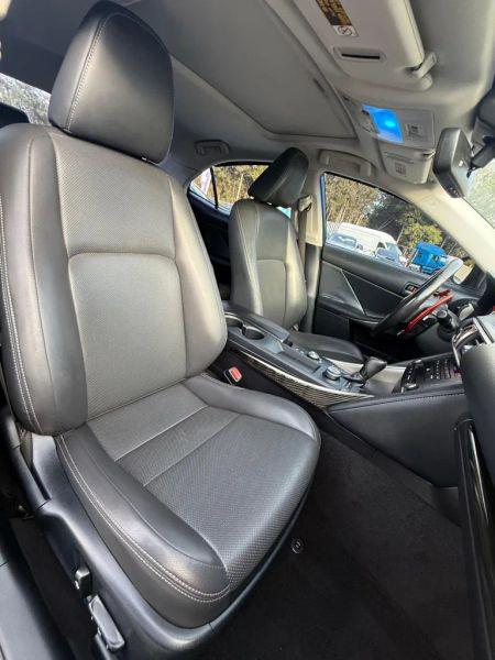 2018 Lexus IS 300 300
