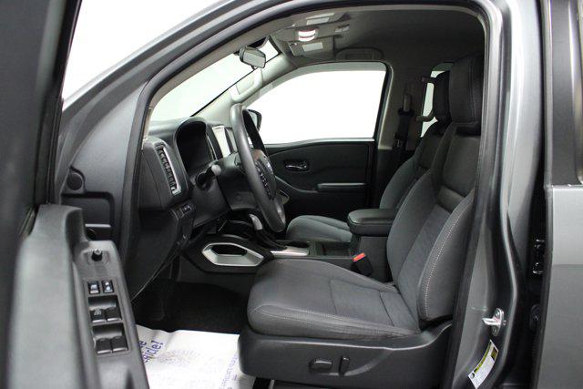 2024 Nissan Frontier Crew Cab SV 4x4