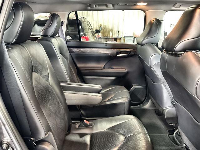 2021 Toyota Highlander Platinum