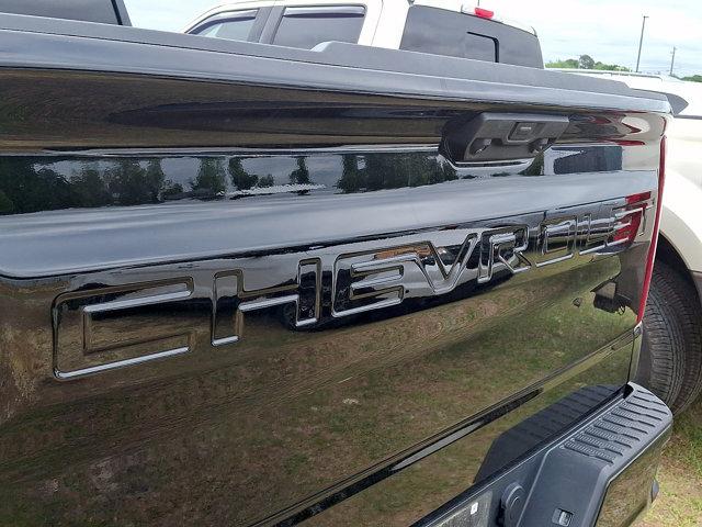 2025 Chevrolet Silverado 1500 4WD Crew Cab Short Bed Custom