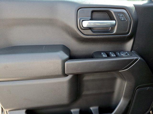 2025 Chevrolet Silverado 1500 4WD Crew Cab Short Bed Custom