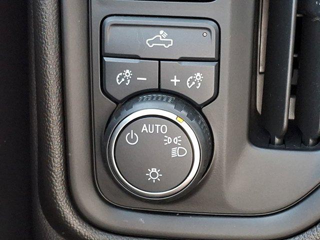 2025 Chevrolet Silverado 1500 4WD Crew Cab Short Bed Custom