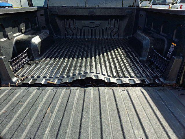 2025 Chevrolet Silverado 1500 4WD Crew Cab Short Bed Custom