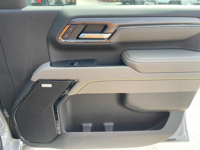 2025 Chevrolet Silverado 2500HD 4WD Crew Cab Standard Bed ZR2