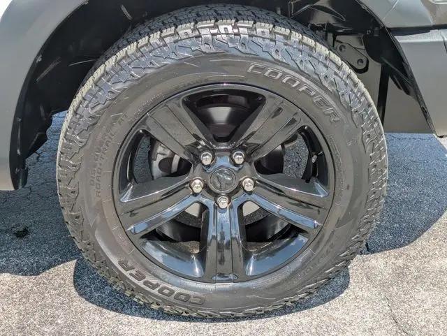 2024 Ram 1500 Classic Warlock Crew Cab 4x4 5'7" Box
