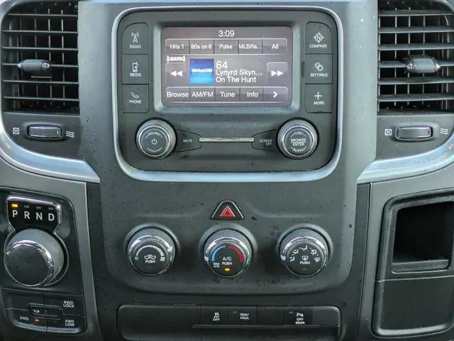 2024 Ram 1500 Classic Warlock Crew Cab 4x4 5'7" Box