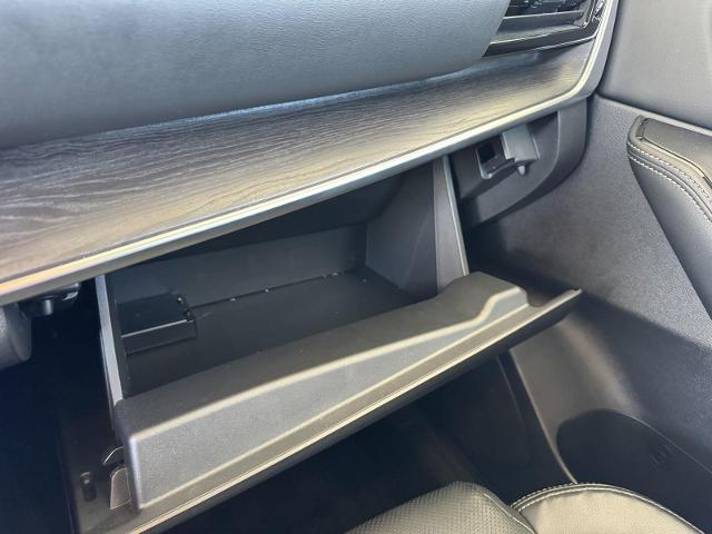 2023 Nissan Rogue Platinum FWD