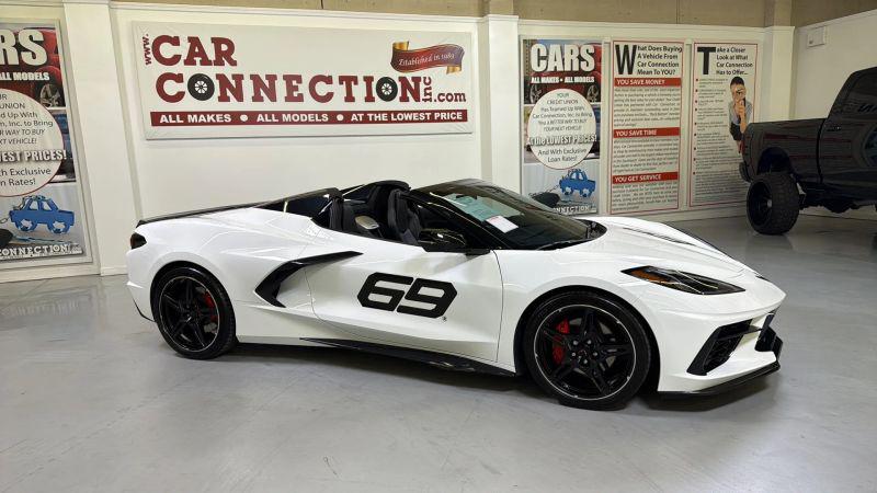 2024 Chevrolet Corvette Stingray RWD Convertible 2LT