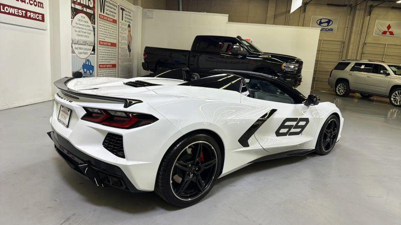 2024 Chevrolet Corvette Stingray RWD Convertible 2LT