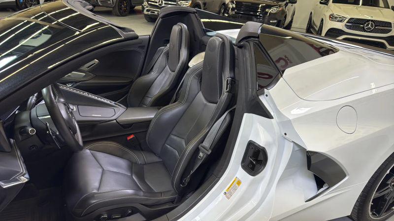 2024 Chevrolet Corvette Stingray RWD Convertible 2LT