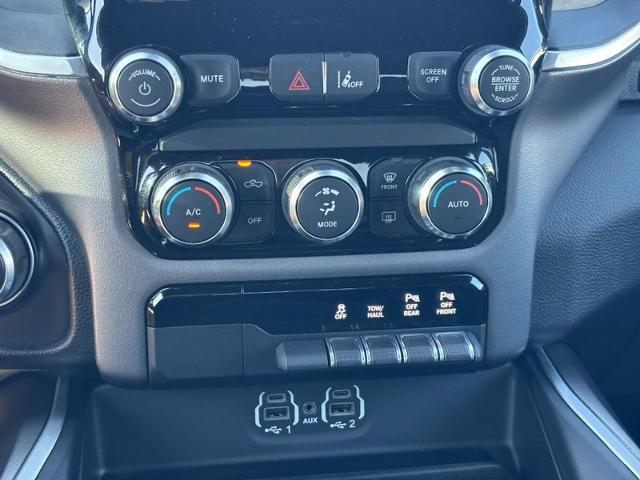2022 Ram 1500 Lone Star Crew Cab 4x4 5'7" Box