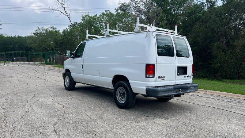 2014 Ford E-350 Super Duty Base