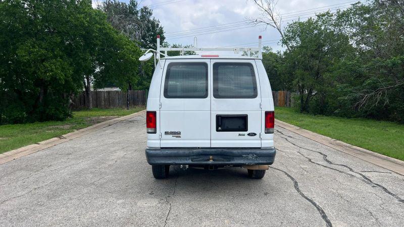 2014 Ford E-350 Super Duty Base