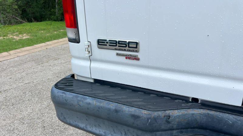2014 Ford E-350 Super Duty Base