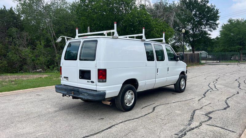 2014 Ford E-350 Super Duty Base