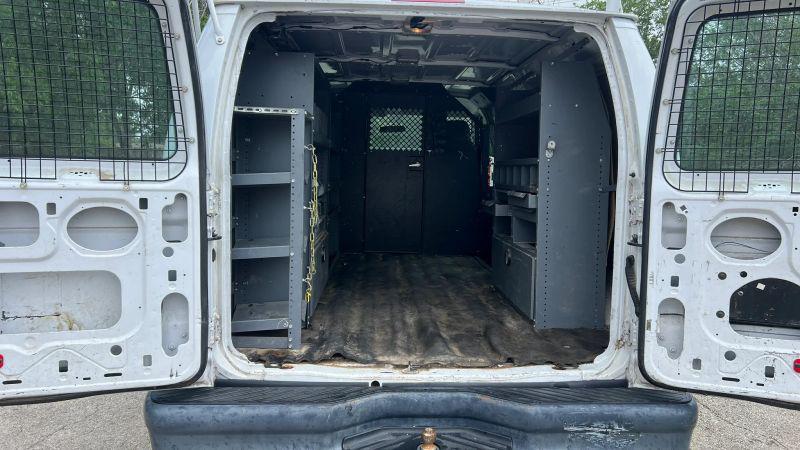 2014 Ford E-350 Super Duty Base