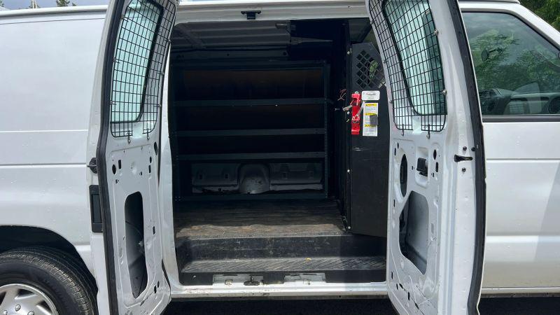 2014 Ford E-350 Super Duty Base