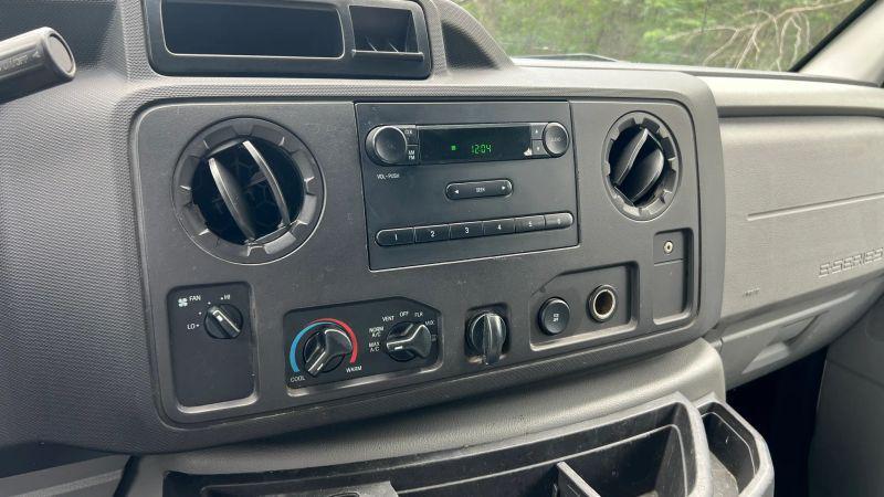 2014 Ford E-350 Super Duty Base