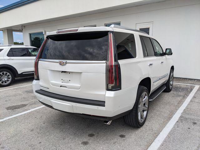 2019 Cadillac Escalade Luxury