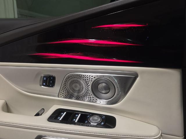 2024 Lincoln Nautilus Black Label