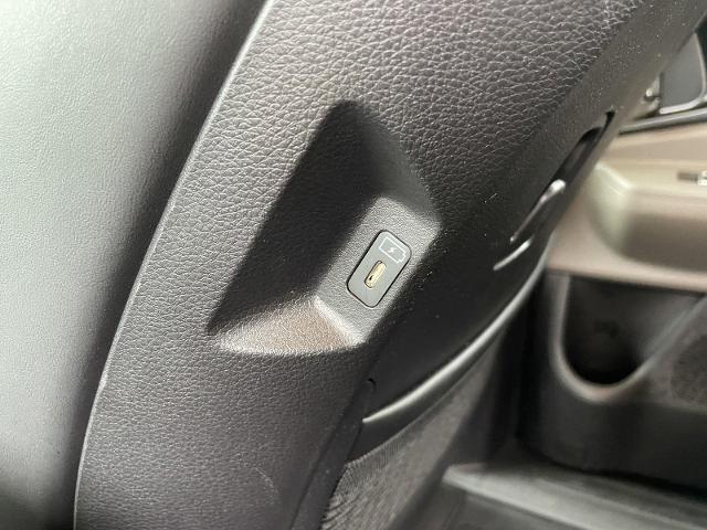 2025 Kia Carnival MPV LXS