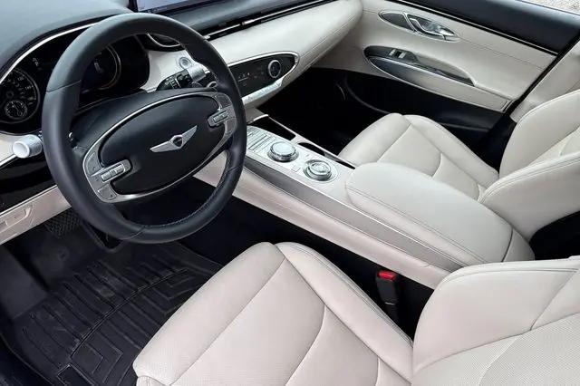 2022 Genesis GV70 2.5T AWD