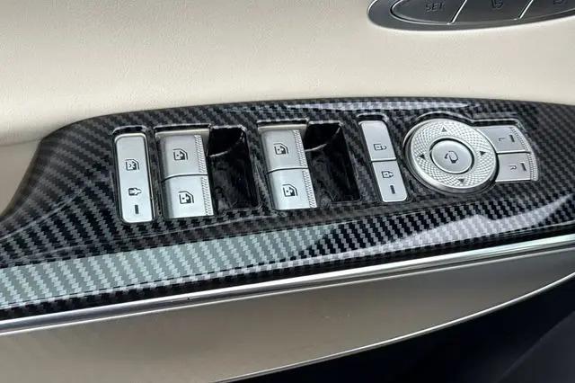 2022 Genesis GV70 2.5T AWD