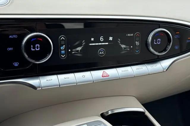 2022 Genesis GV70 2.5T AWD