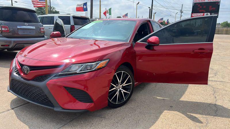 2019 Toyota Camry SE