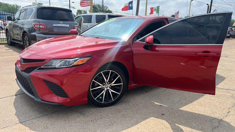 2019 Toyota Camry SE