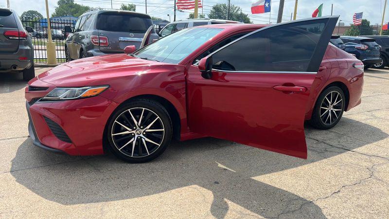 2019 Toyota Camry SE