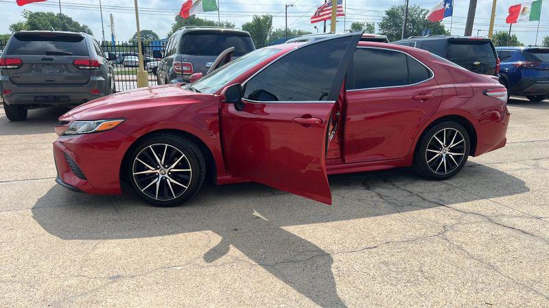 2019 Toyota Camry SE