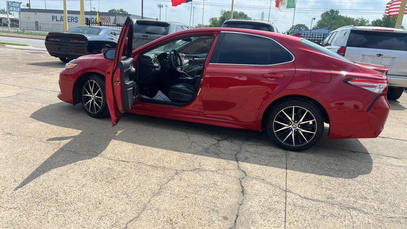 2019 Toyota Camry SE