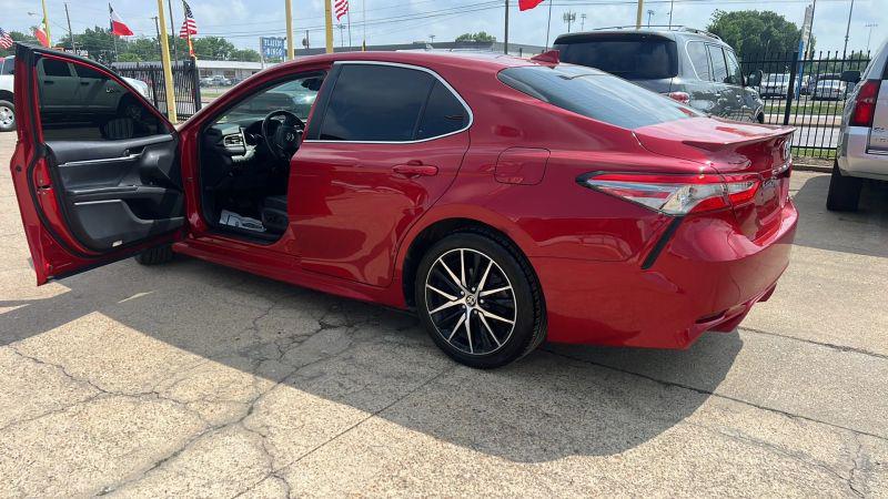 2019 Toyota Camry SE