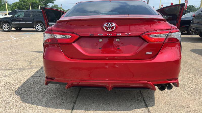 2019 Toyota Camry SE